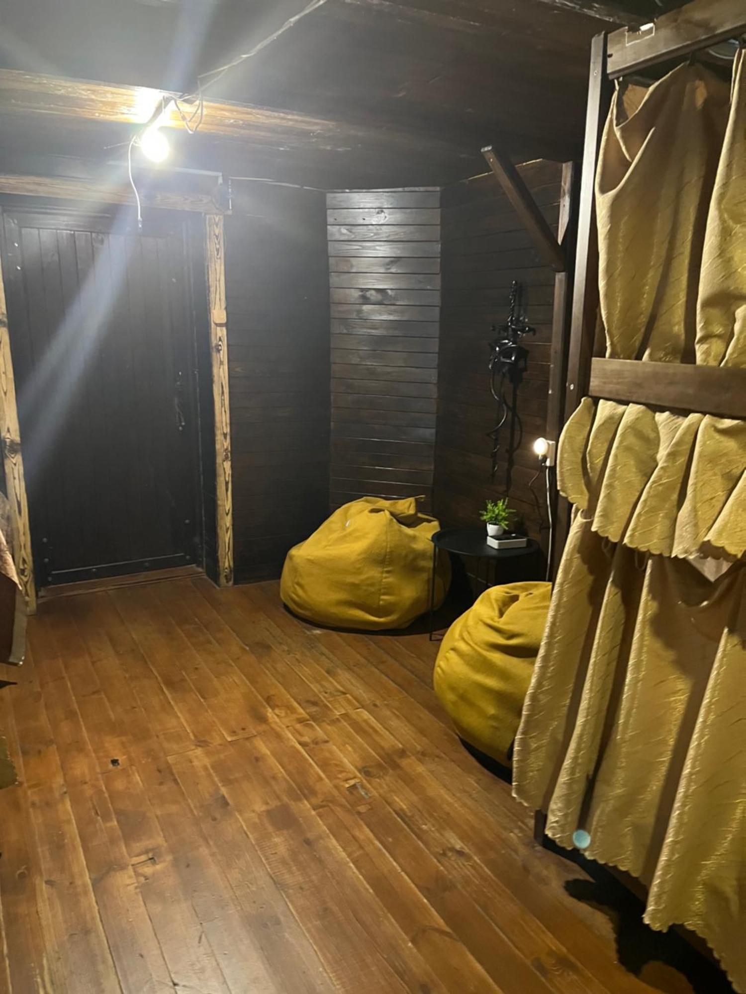 Ararat-Podol Hostel Kyiv Exterior photo